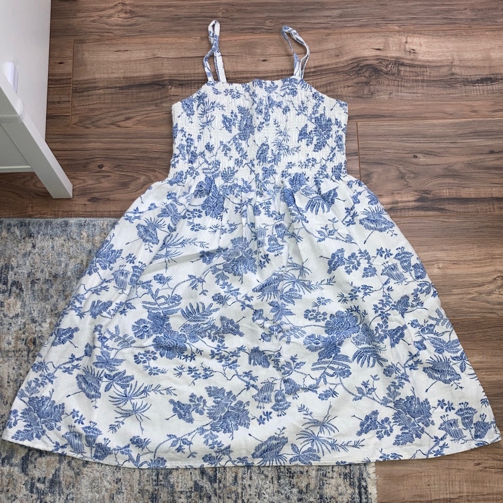 #68. Universal Threads - Blue Floral Sundress - Lightweight Summer Dress